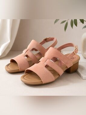 Clarks Pink and Tan Sandals with Buckle Closures New in Box